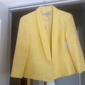Kasper yellow blazer
